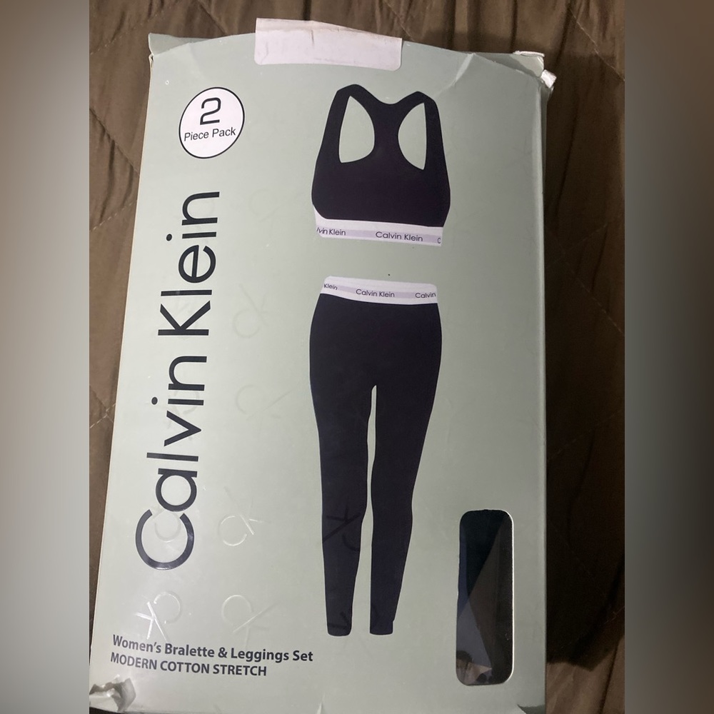 Women's Bralette & Leggings Set
MODERN COTTON STRETCH